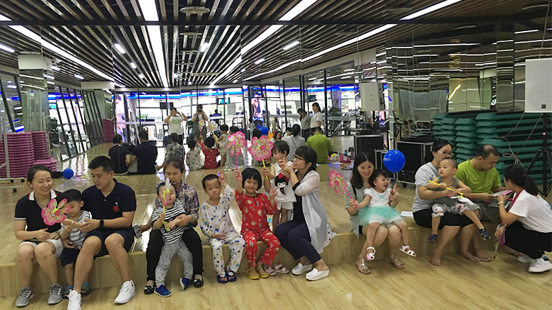 BBunion国际早教厦门世贸中心活动花絮：运动小萌宝